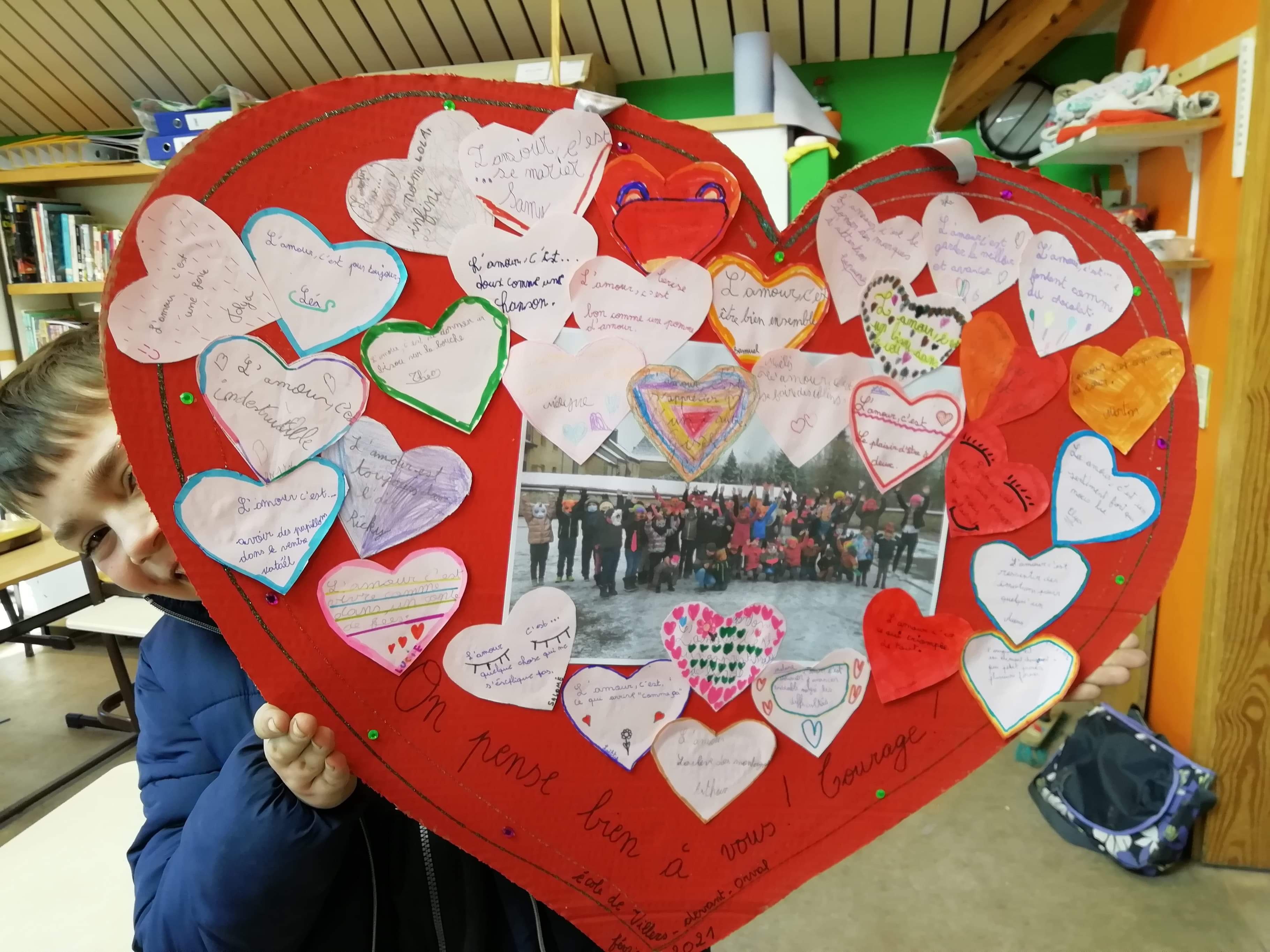 Coeur St Valentin avec photo des enfants déguisés