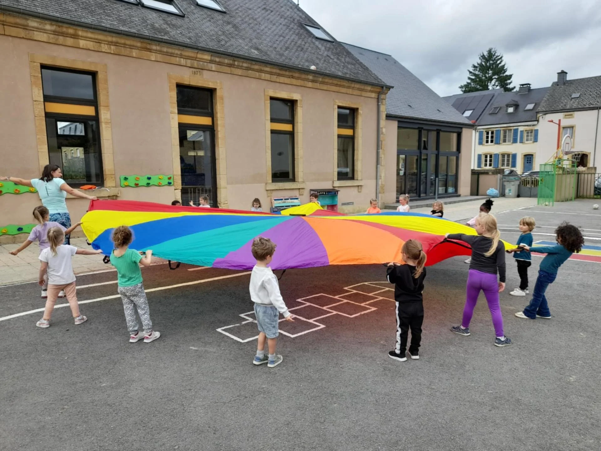 Parachute 1